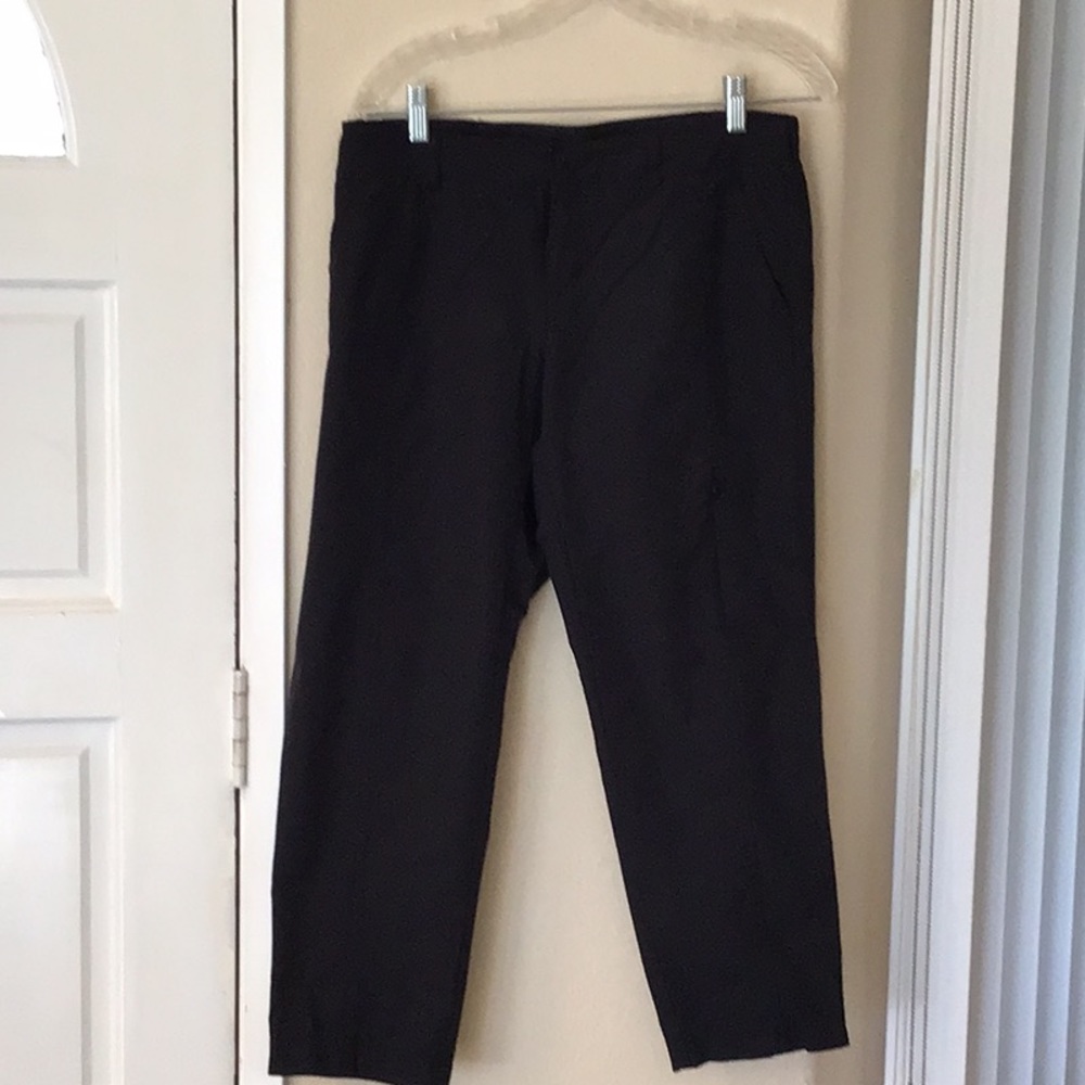 Kirkland ladies black stretch crop pant EUC SZ 8